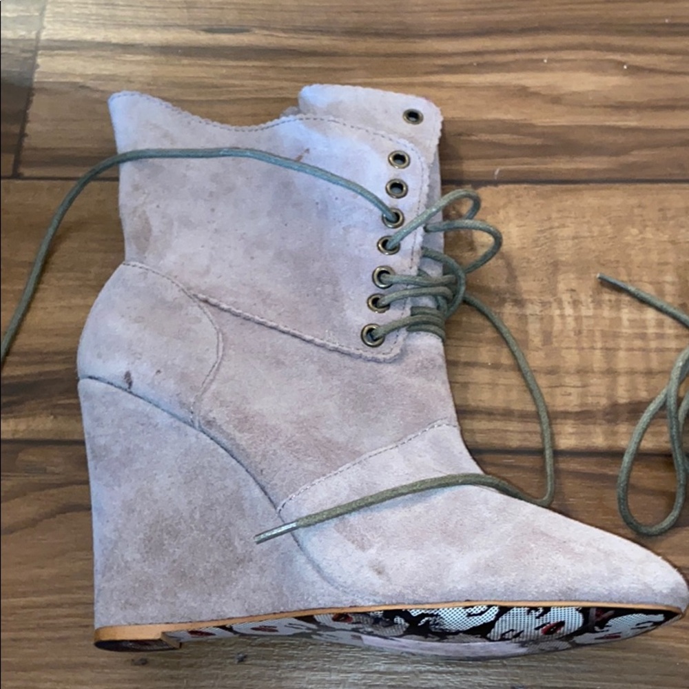 Betsey Johnson boots
